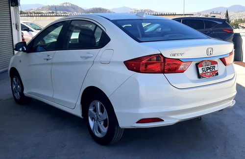 Imagen 6 de 15 de Honda City 2017 1.5 Lx Mt