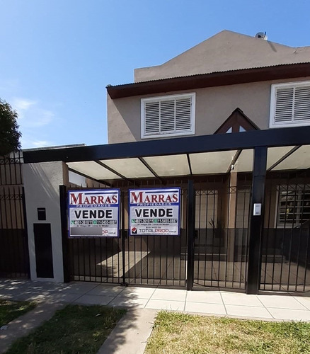 Casa En Venta En Ramos Mejía