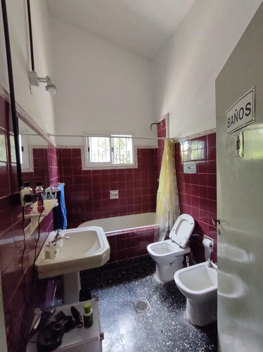 Imagen 4 de 22 de Casa En Venta 4 Ambientes Y Taller Amplio Jardín