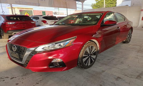 Nissan Altima 2.5 Advance Cvt