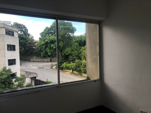 Imagen 8 de 16 de Ph Duplex En Venta Reformado En La Urb Miranda