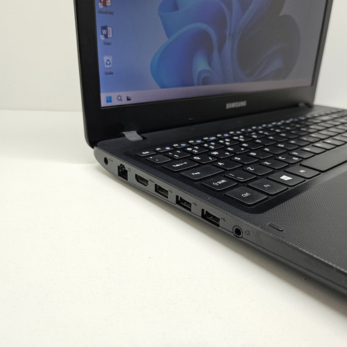 Notebook Samsung Np300e5m Core I7 8gb 120gb Ssd 920mx 7° Th Preto (Usado)
