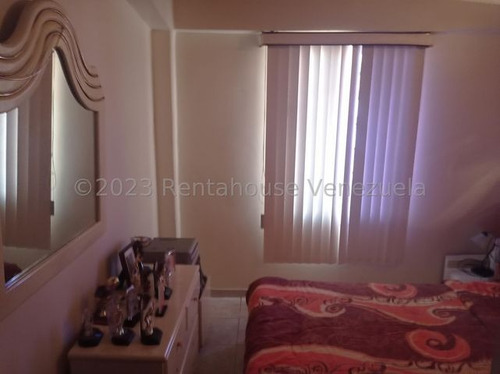 # Venta Casa Duplex Amoblada En El Este Barquisimeto,lara Eo