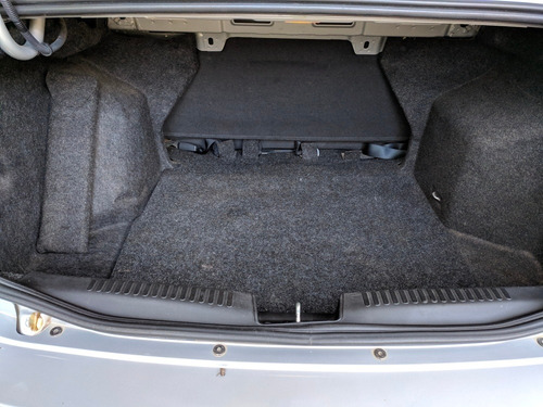 Imagem 8 de 8 de Fiat Grand Siena 2013 1.6 16v Essence Flex Dualogic 4p