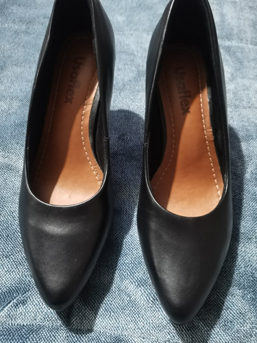Zapatos De Cuero Negros Talle 34-35. Taco 8 Cm. 