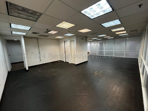 Magnifica Y Amplia Oficina En Alquiler Mls 24-29285 El Bosque