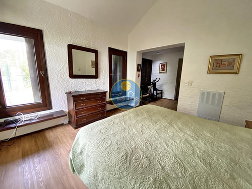 Hermosa Casa En Venta En Playa Mansa- Ref: 5929