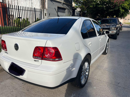 Volkswagen Bora 1.8 Highline T 180cv Tiptronic
