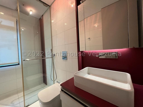 Imagen 14 de 26 de Casa En Alquiler Colinas Del Tamanaco 22-22822 María José Diaz +58 424-1747490