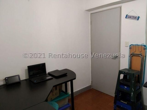 Imagen 4 de 15 de Apartamento En Venta La Urbina Cód: 22-9003 0414-308-17-31 Dexy-s