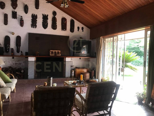 Imagen 15 de 30 de Excepcional Residencia Con Hermoso Parque En Atlantida.