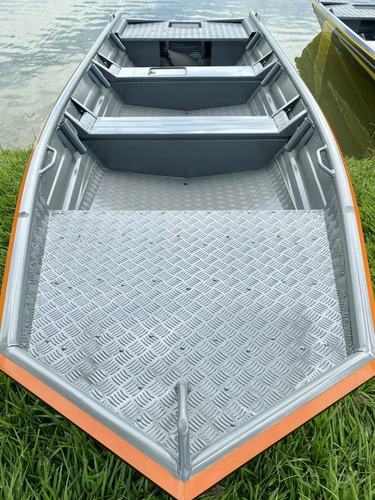 Barco De Alumínio Calaça Mod Flash Bass 600 De 6 Metros