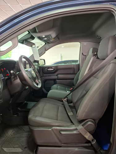 Chevrolet Silverado 4.3 V6 1500 WT Cabina Regular 4x4 At