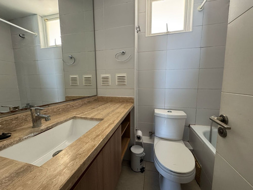 Se Vende Cómodo Dpto En Laguna Del Mar Amoblado, 2d/2b!