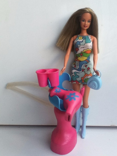 Muñeca Barbie Con Cabello Mágico Cambia De Color