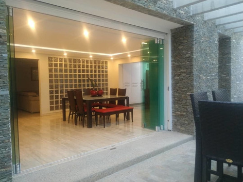 Imagen 11 de 14 de Casa 1000m2 Urb La Rosaleda Norte San Antonio De Los Altos