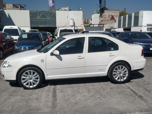 Imagen 4 de 10 de Volkswagen Jetta Clásico 2012 2.0 Gl Team Tiptronic At