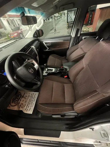 Toyota Fortuner 2.7 At