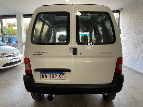 Imagen 5 de 12 de Peugeot Partner 2016 1.6 Hdi Furgon Confort