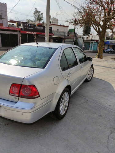 Imagen 4 de 10 de Volkswagen Jetta Clásico 2013 2.0 Gl Team Mt