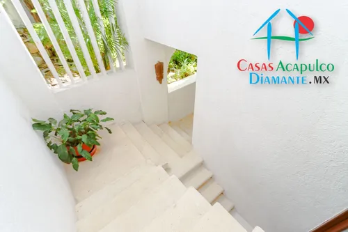 Cad Casa Ticitzin. Copropiedad. Terraza Con Alberca, Camastros Y Con Vista A La Bahía De Acapulco