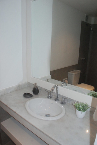 Apartamento En Alquiler Y Venta Con Jardin De Uso Exclusivo De 2 Dormitorios En Carrasco