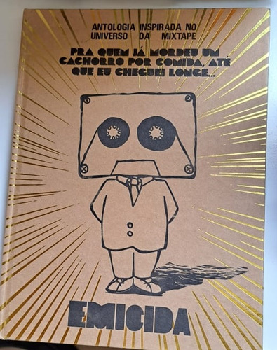 Livro Emicida - Antologia Inspirada No Universo Da Mixtape Pra Quem Já Mordeu Um Cachorro Por Comida, Até Que Eu Cheguei Longe...