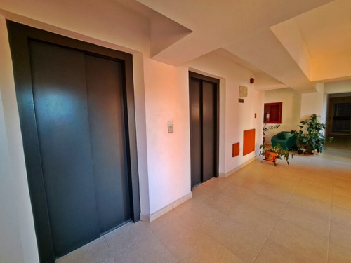 Imagen 22 de 30 de Apartamentos En Venta En Zona Este Barquisimeto, Lara 22-26036 Romer Gonzalez Asesor Inmobiliario Rentahouse