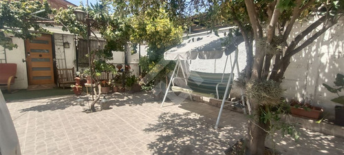 Casa En Venta De 3 Dorm Con Local Comercial En Padre Hurtado