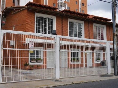 Imagen 12 de 30 de Casas En Venta En Zona Del Este Barquisimeto - Lara Cod Ref # 22-23242 / Marisela Rodriguez 0 4 1 2 1 5 1 8 8 9 3 /mr/remodelados/modernas/a Remodelar/precios Economicos/oportunidad De Inversion!