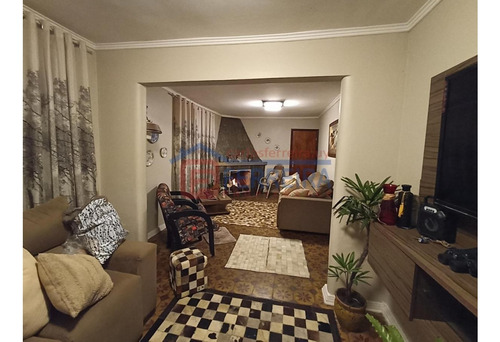 Vende 2 Casas En Un Mismo Padrón, 2 Y 3 Dormitorios, Garaje - Rivera
