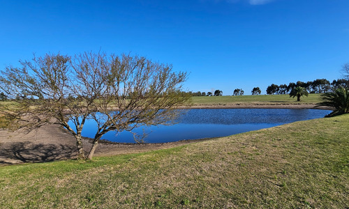 Terreno De 2000 M2 En Parque Del Lago.