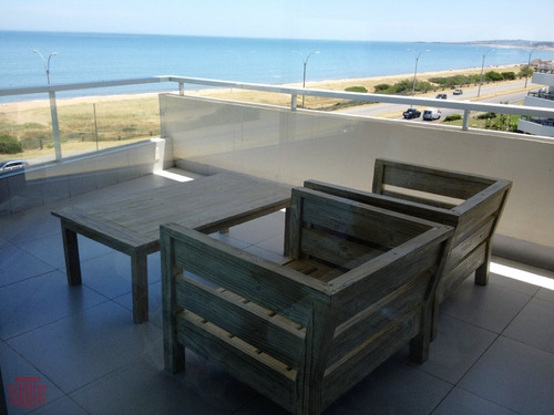Apartamento En Punta Del Este , Mansa- Ref: 10827