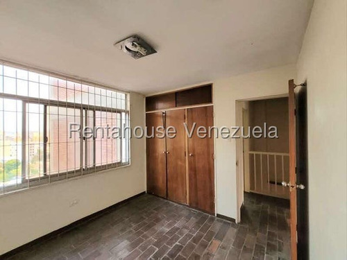 Estefani Salon Vende Apartamento Duplex En Nueva Segovia-lara-25-17768