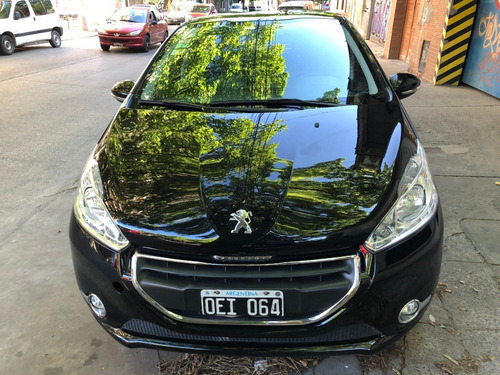 Peugeot 208 Allure Touchscreen Unico Dueño Oportunidad!!!!!!