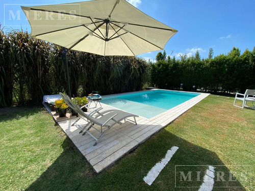 Casa En Venta Con Renta Sobre Lote Interno - Barbarita - Bancalari