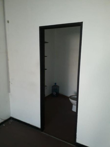 Imagen 5 de 6 de Venta De 3 Locales Al Frente