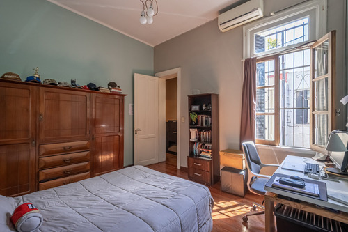 Casa Dúplex 4 Ambientes Venta Flores Con Terraza Y Quincho
