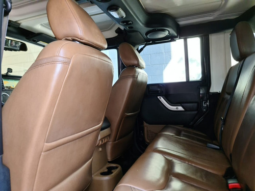 Jeep Wrangler Unlimited Sahara 4x4 3.6l V6 284hp 2014