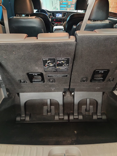 Kia Sedona 3.3 V6 Ex Pack At