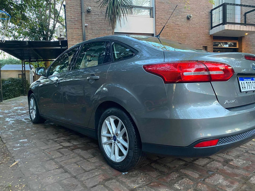 Ford Focus Iii 2.0 Sedan Se Plus Mt 2016