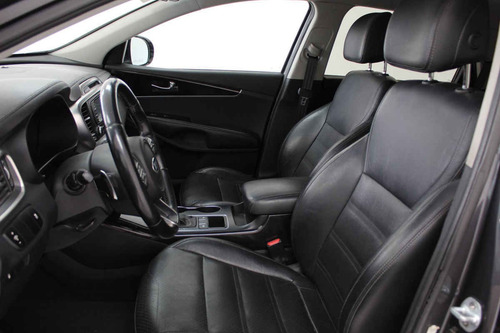 Imagen 9 de 15 de Kia Sorento 2017 6 Cilindros