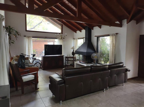 Imagen 8 de 26 de Casa Con Jardín Y Pileta En Los Cardales Country Club