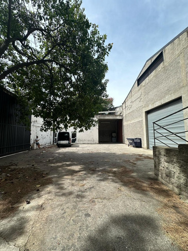 Nave Industrial 7537 M2 Totales - 6337 M2 Cubiertos, Sobre Importante Avenida, Lomas Del Mirador, La Matanza