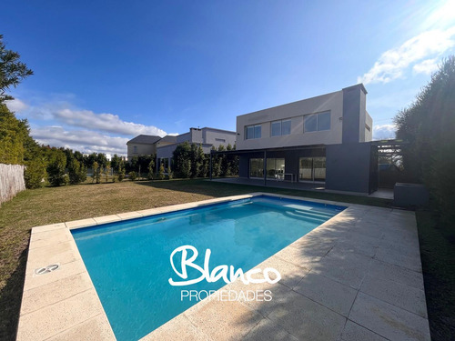 Casa En Venta En Los Lagos, Nordelta, Tigre