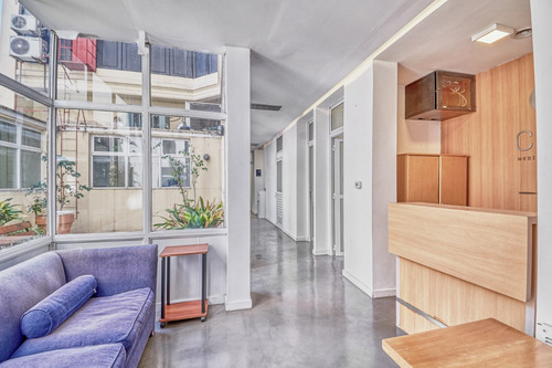 Oficina En Alquiler / Piso 1000 M2 / Edificio Antiguo