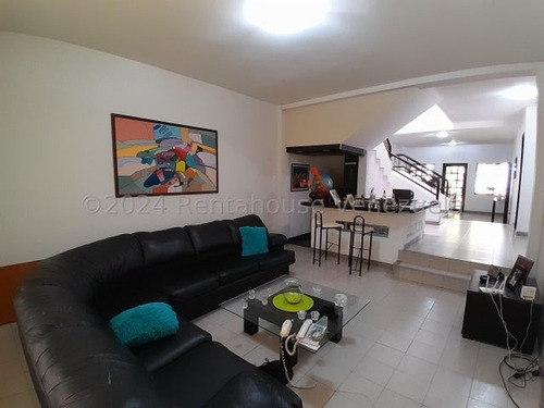 Juan Carlos González. Renta House Carabobo Vende Hermosa Casa Urb. La Trigaleña Mls #24-20562 Rah/jcg.