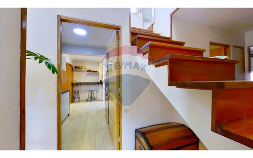 Moderna Y Luminosa Casa Con Piscina