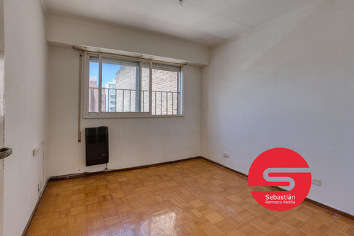Departamento Venta Centro Dos Dormitorios Balcón