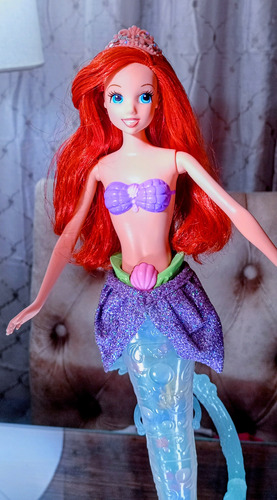 Muñeca Disney La Sirenita Ariel Luces Brillantes Mattel 2005 (Usado)